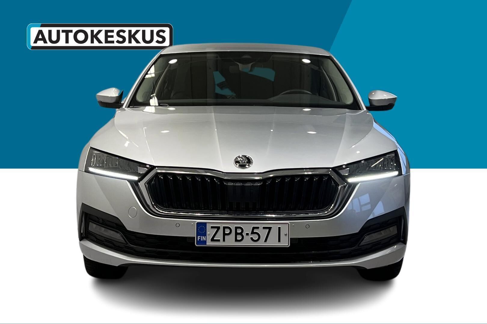 SKODA OCTAVIA iso kuva 2