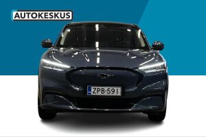 FORD Mustang Mach-E esikatselu 2