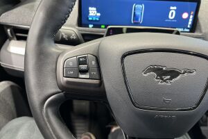 FORD Mustang Mach-E esikatselu 29