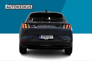 FORD Mustang Mach-E esikatselu 6
