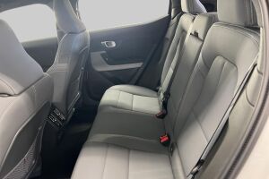 POLESTAR 2 esikatselu 10