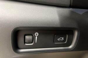 POLESTAR 2 esikatselu 16