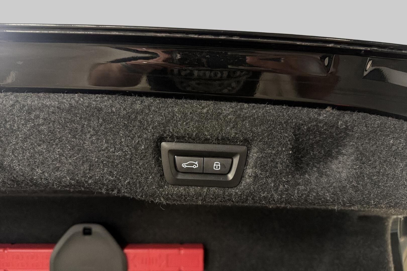 BMW I5 iso kuva 13