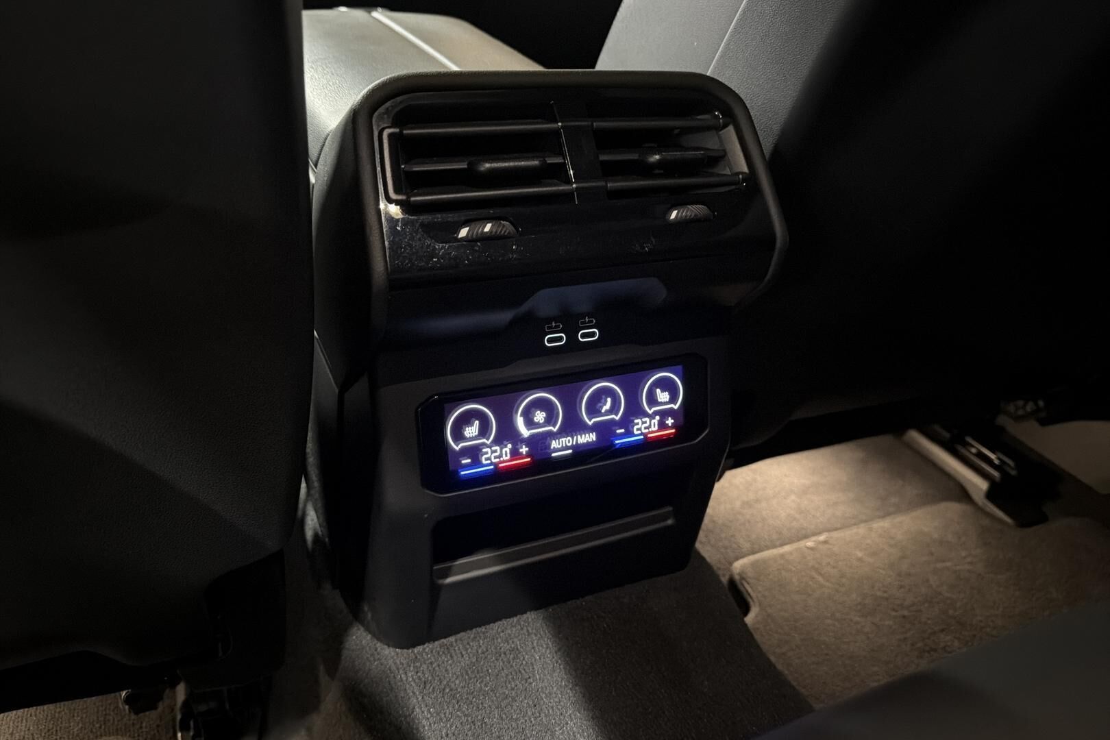 BMW I5 iso kuva 14