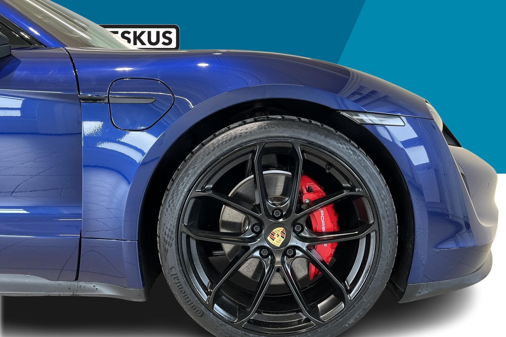 PORSCHE TAYCAN iso kuva 14