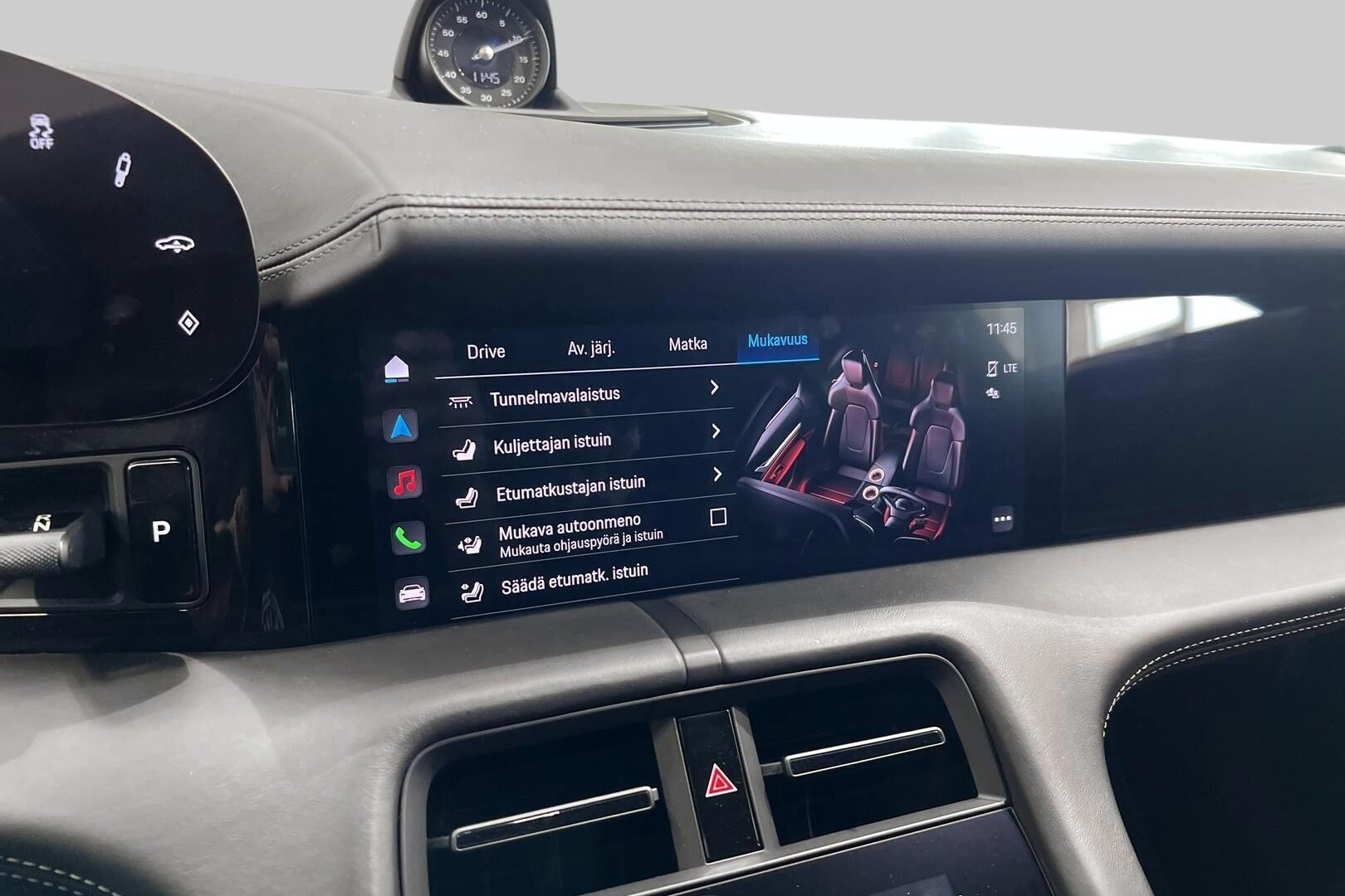 PORSCHE TAYCAN iso kuva 18