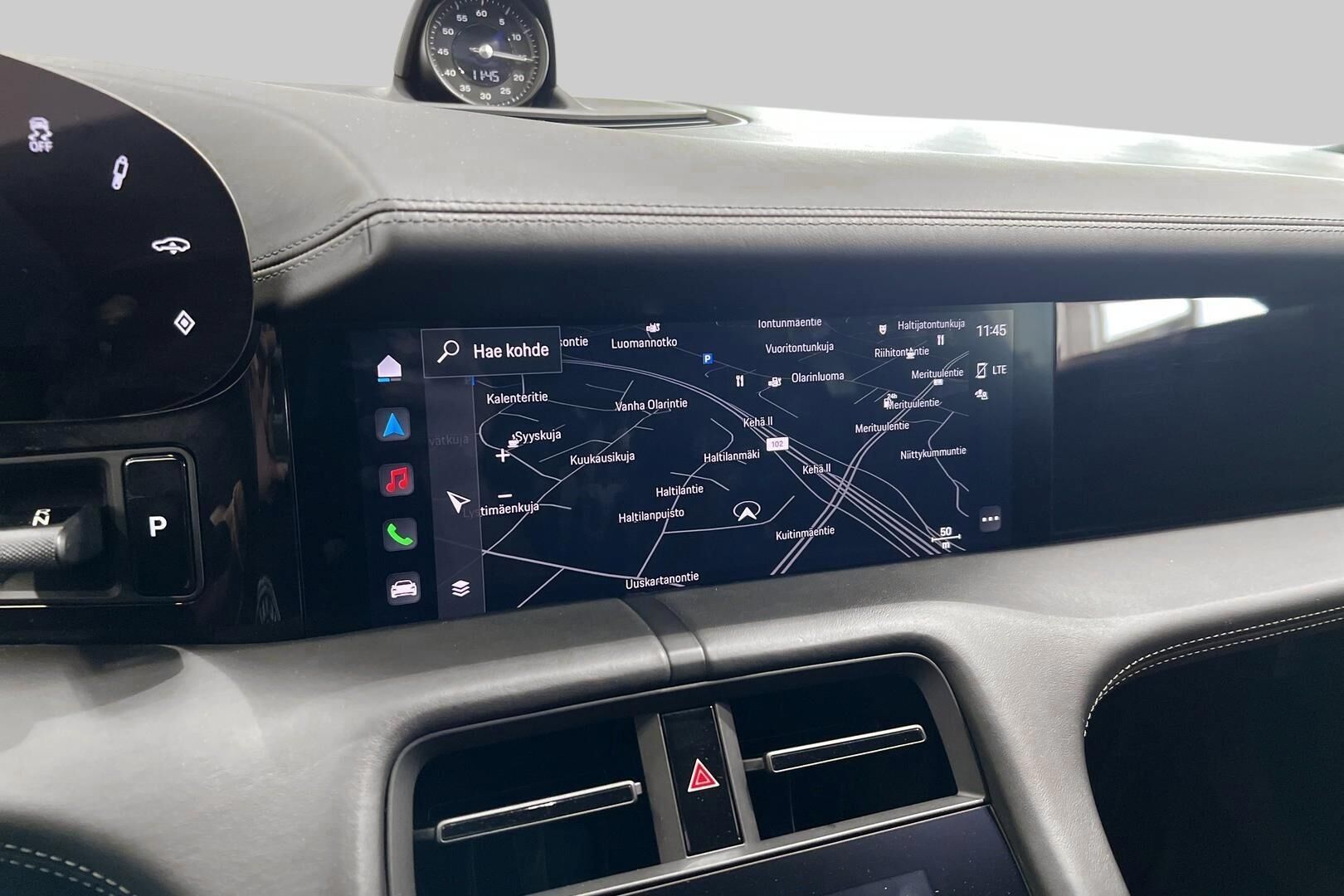 PORSCHE TAYCAN iso kuva 19