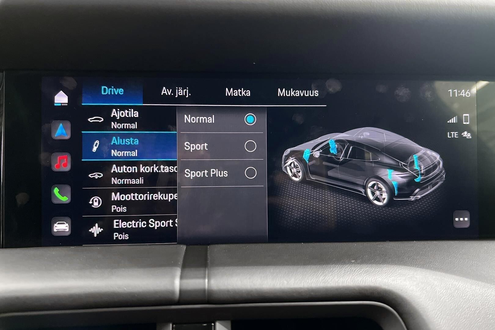 PORSCHE TAYCAN iso kuva 21