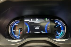 Toyota RAV4 Plug-in esikatselu 12