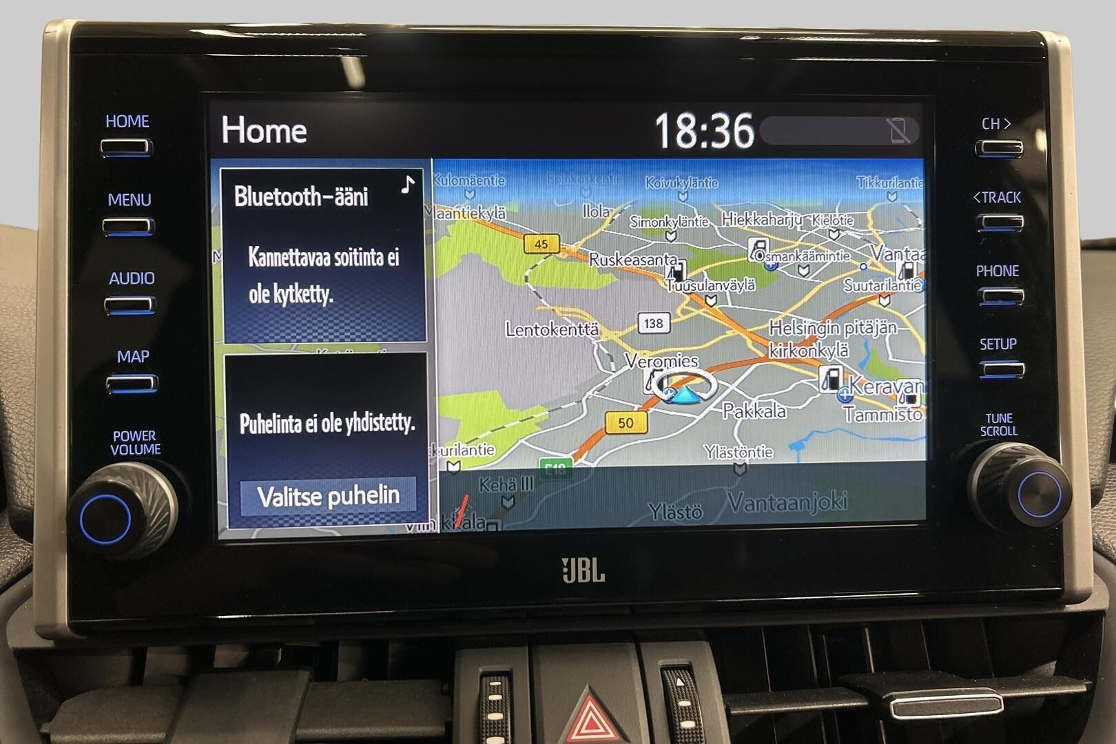 Toyota RAV4 Plug-in iso kuva 24