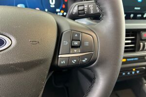 Ford Focus esikatselu 18