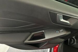 Ford Focus esikatselu 25