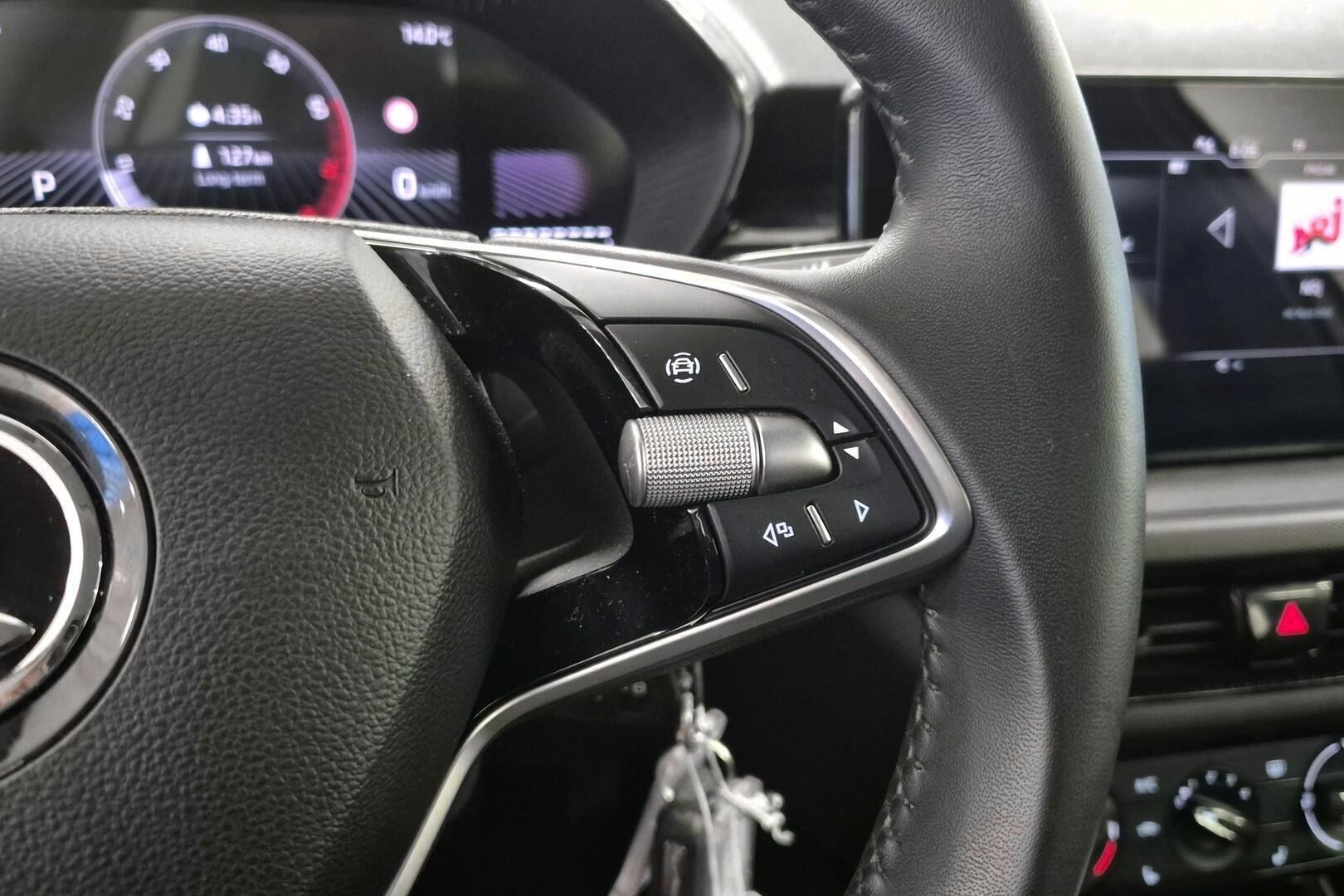 Skoda Fabia iso kuva 22