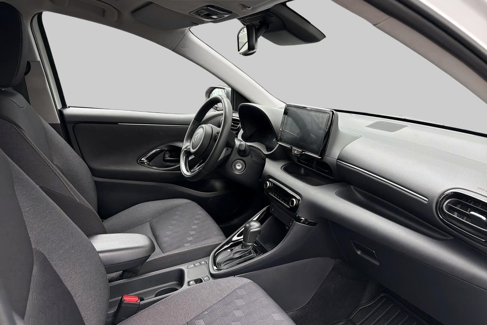 Toyota Yaris iso kuva 5