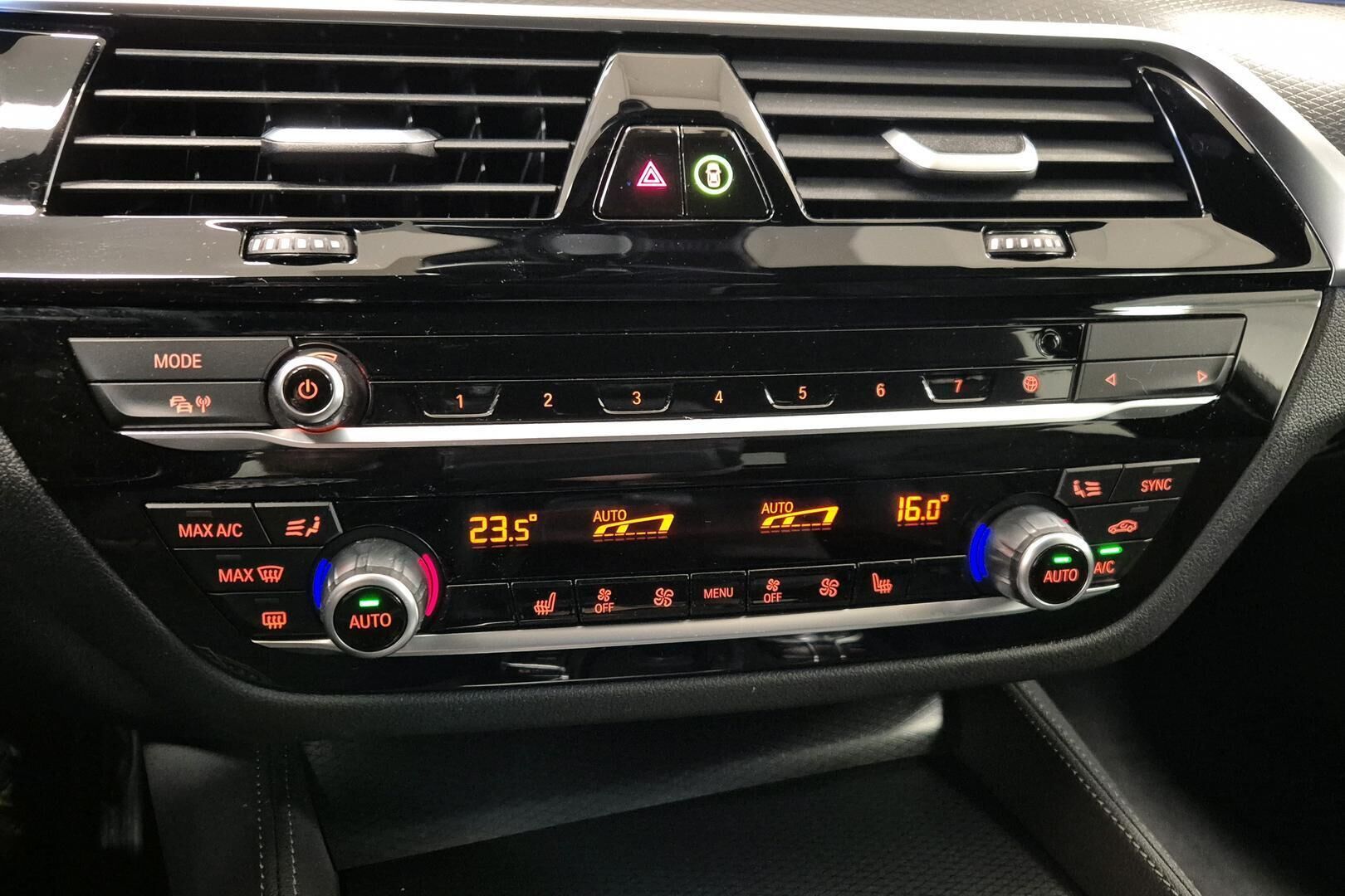 BMW 5-sarja iso kuva 15