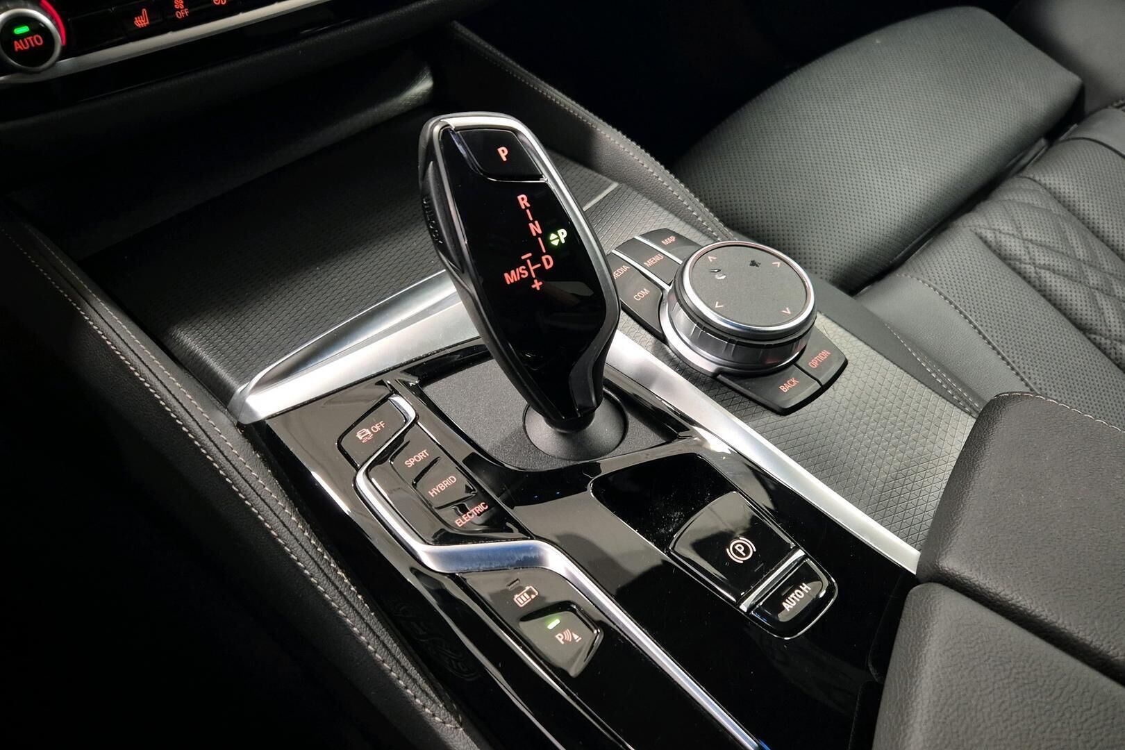 BMW 5-sarja iso kuva 16