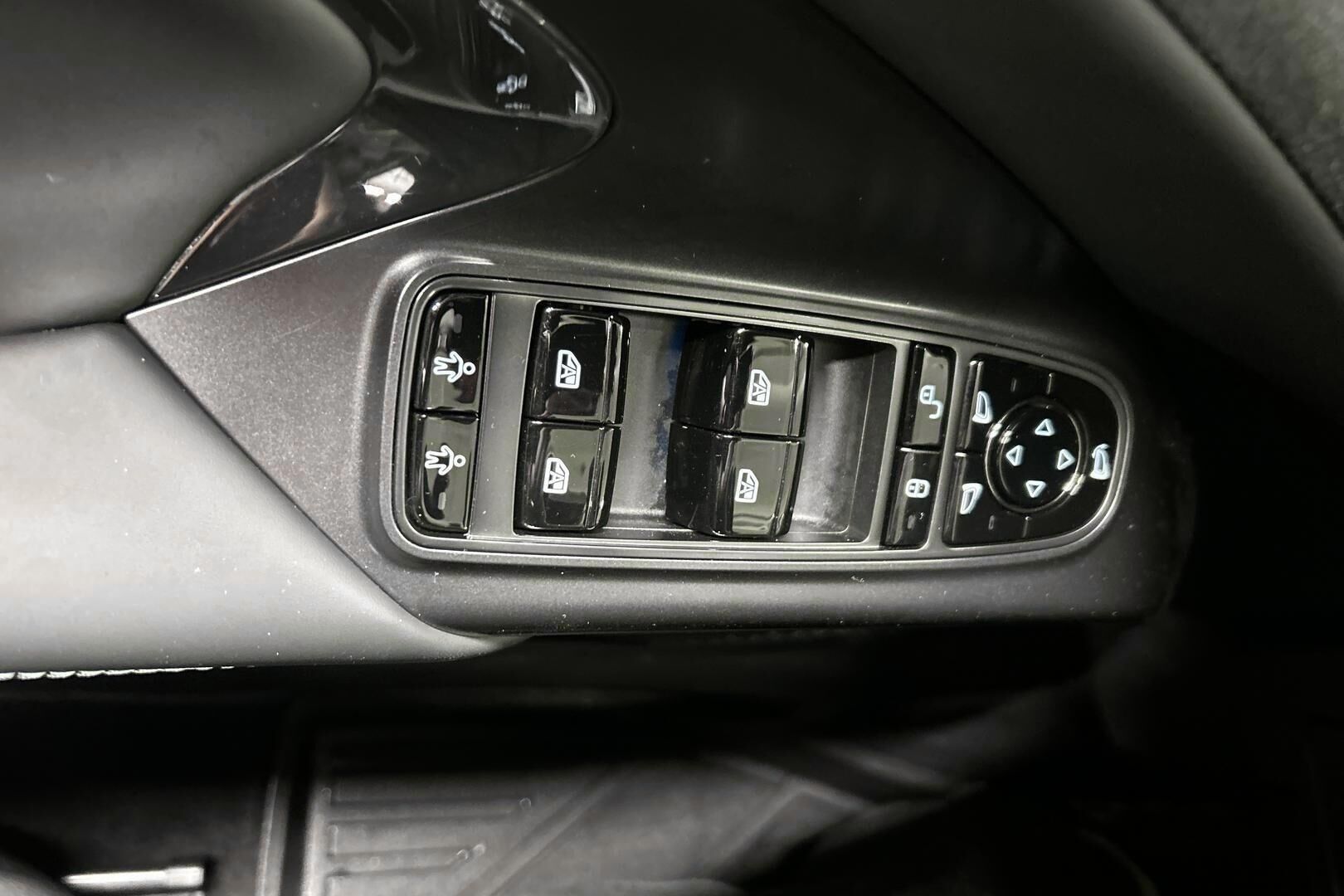 BYD Seal iso kuva 18