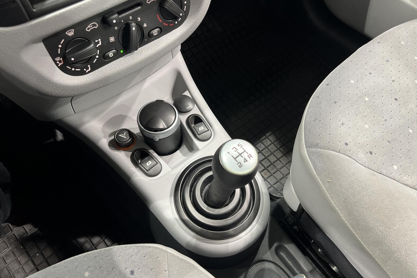 Citroen C3 iso kuva 17