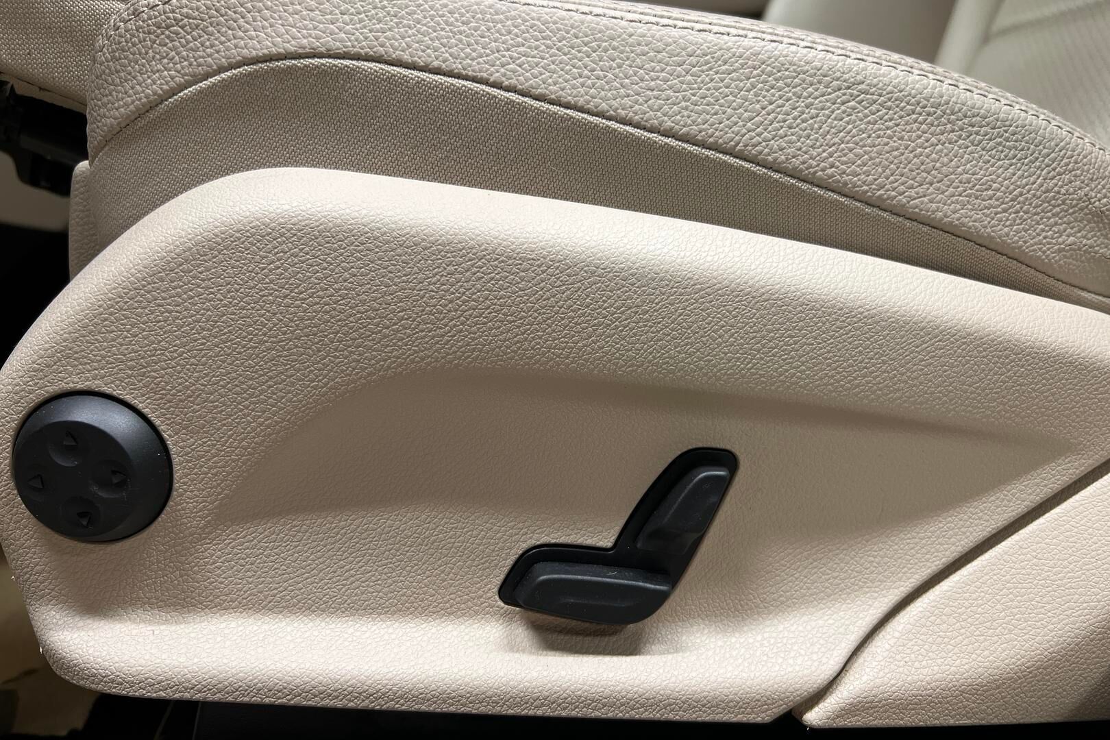 Mercedes-Benz GLC iso kuva 10