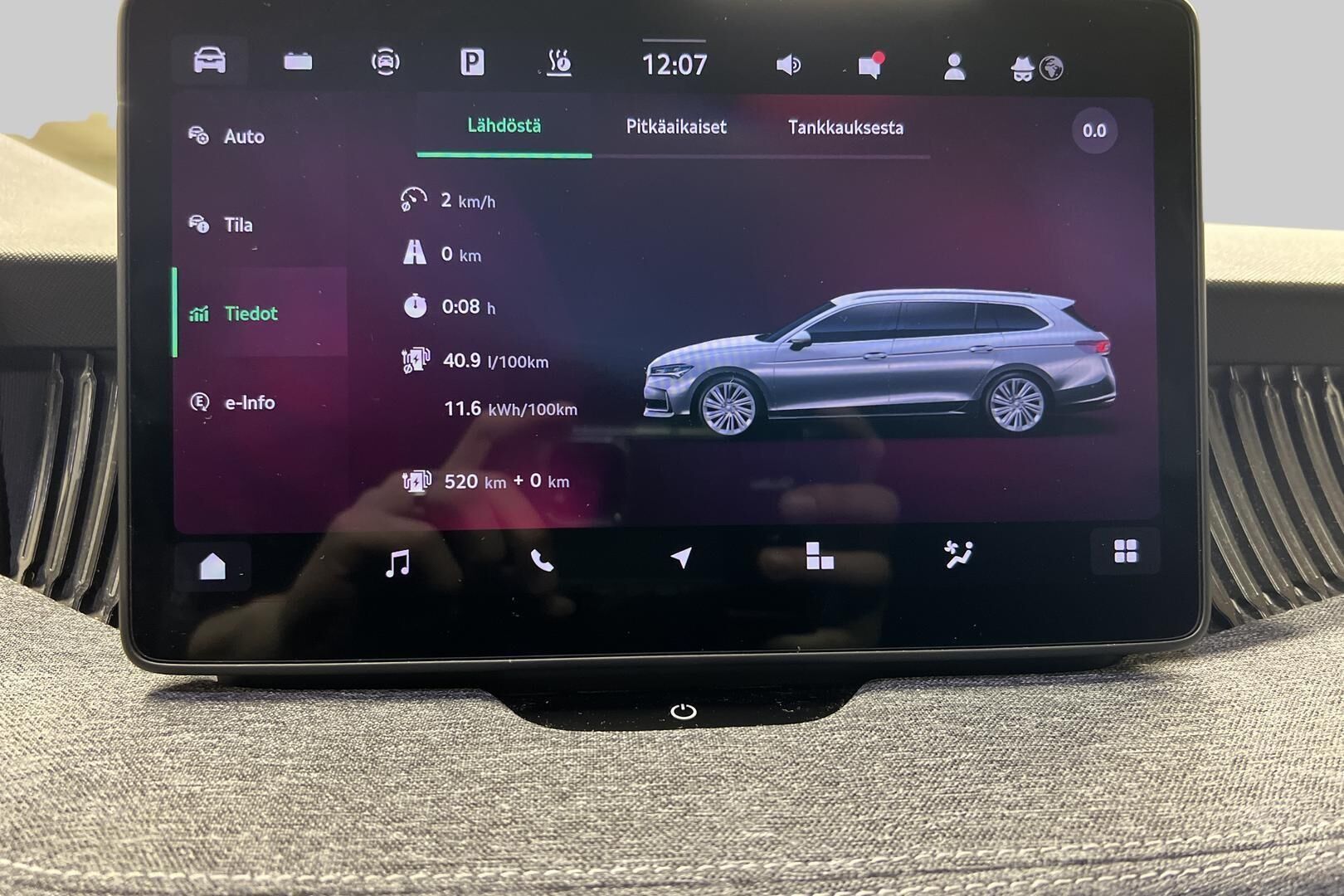 Skoda Superb iso kuva 15
