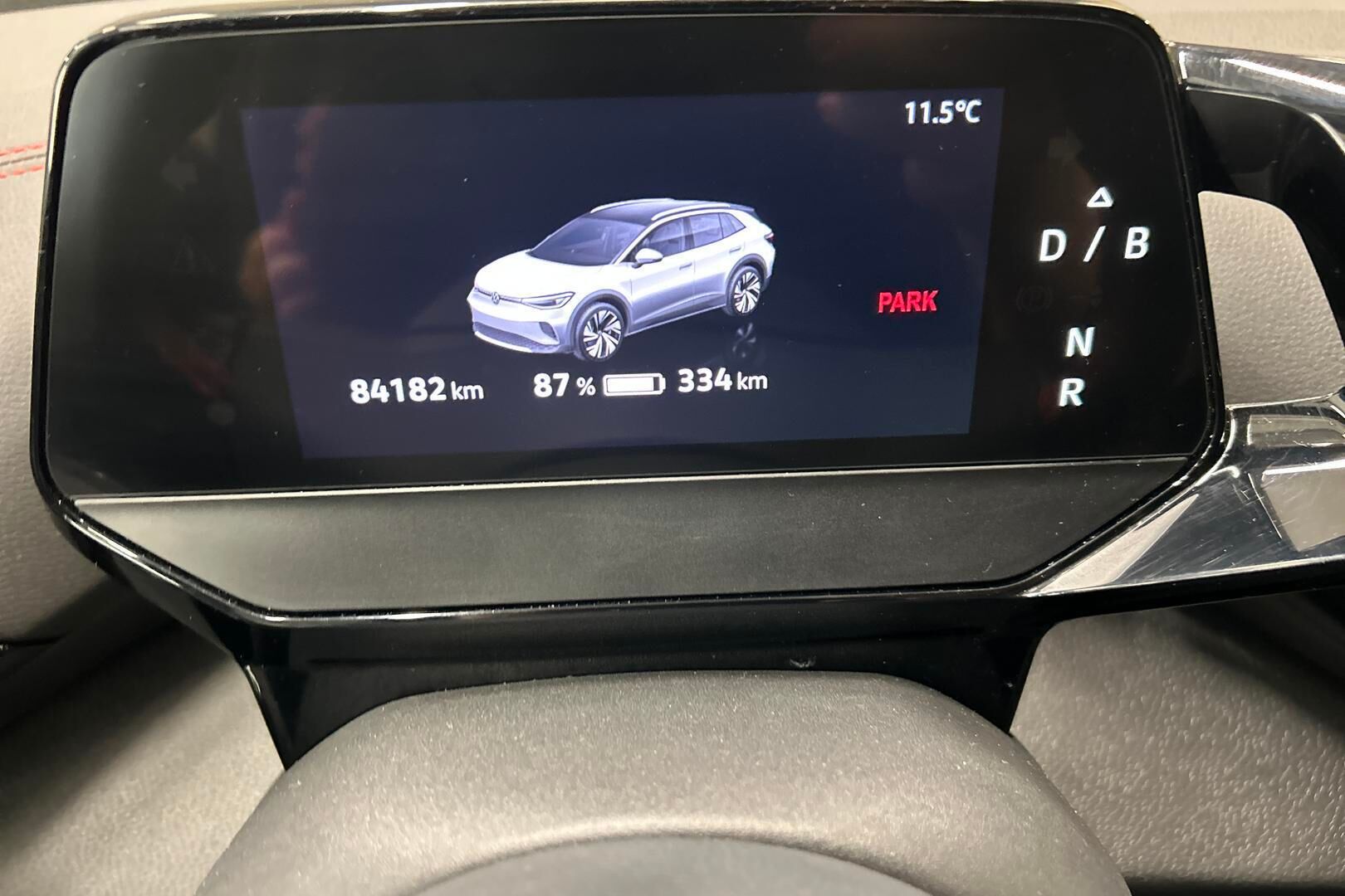 Volkswagen ID.4 iso kuva 21