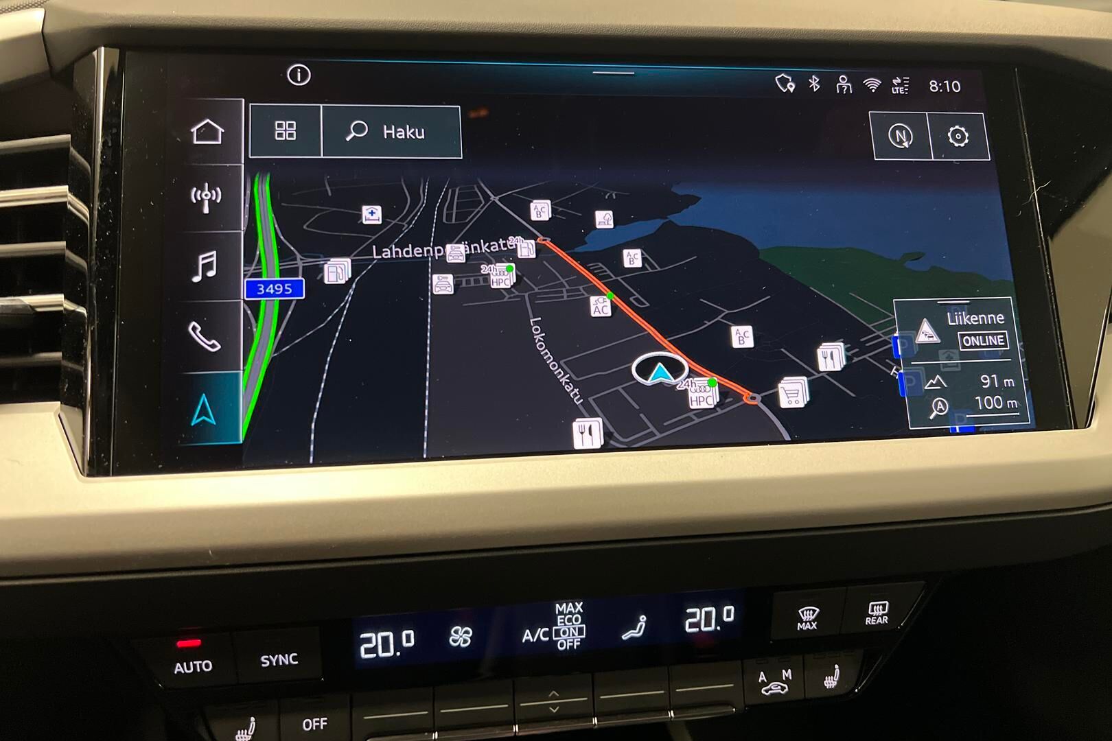 Audi Q4 e-tron iso kuva 12