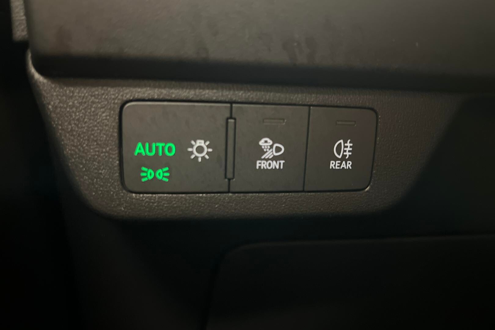 Audi Q4 e-tron iso kuva 15