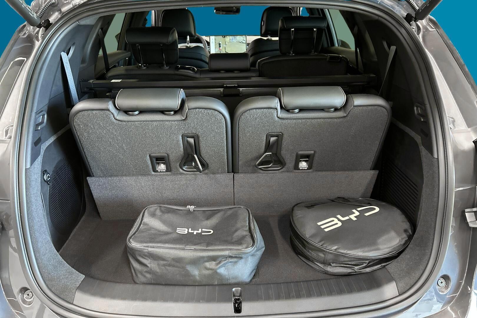 BYD Tang iso kuva 11