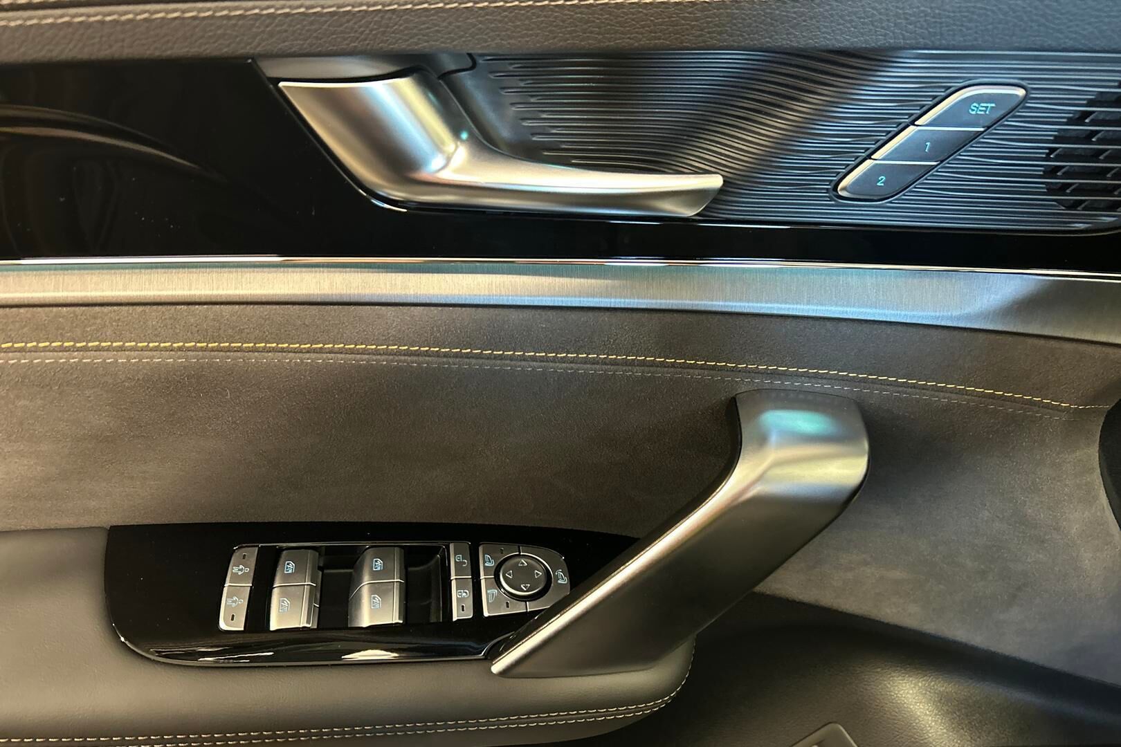 BYD Tang iso kuva 19