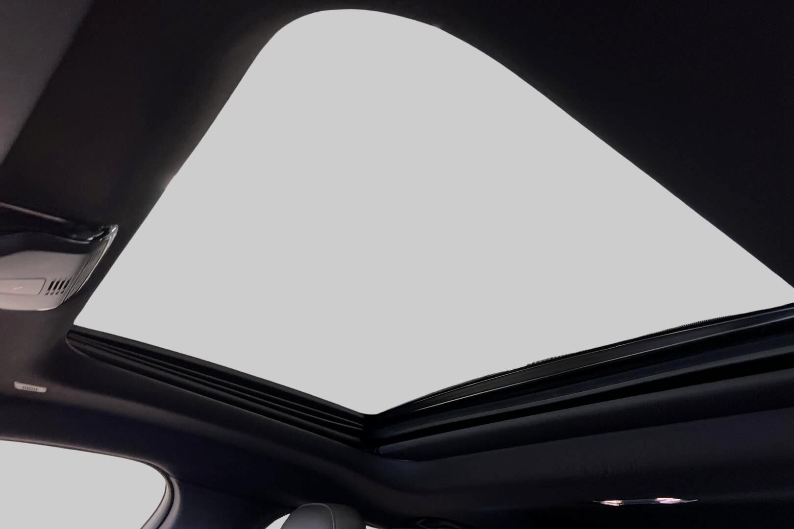 BMW I4 M50 iso kuva 19