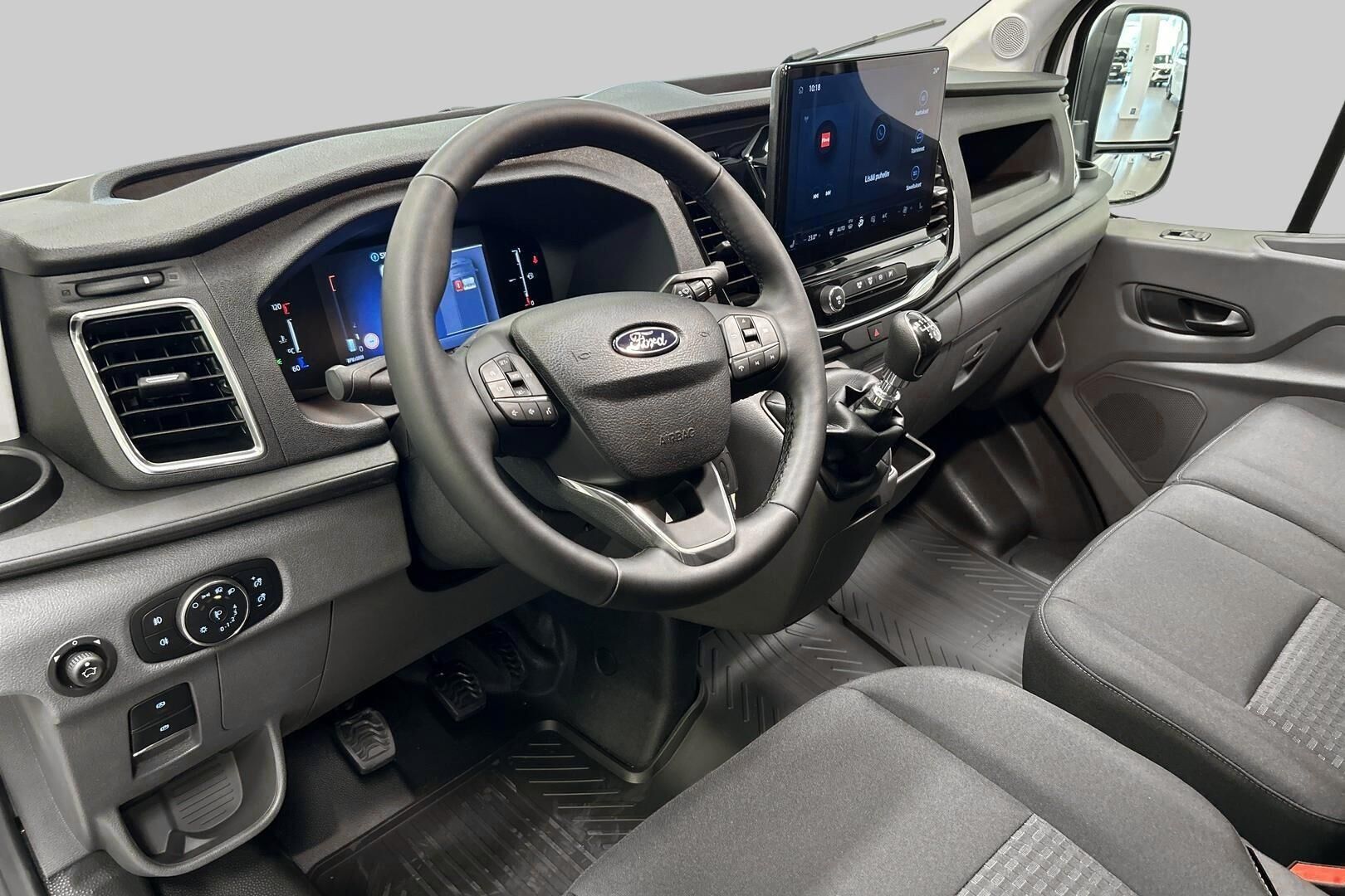 Ford Transit iso kuva 15