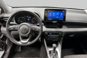 Toyota Yaris esikatselu 10
