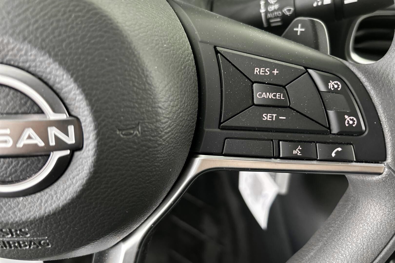 Nissan Juke iso kuva 16