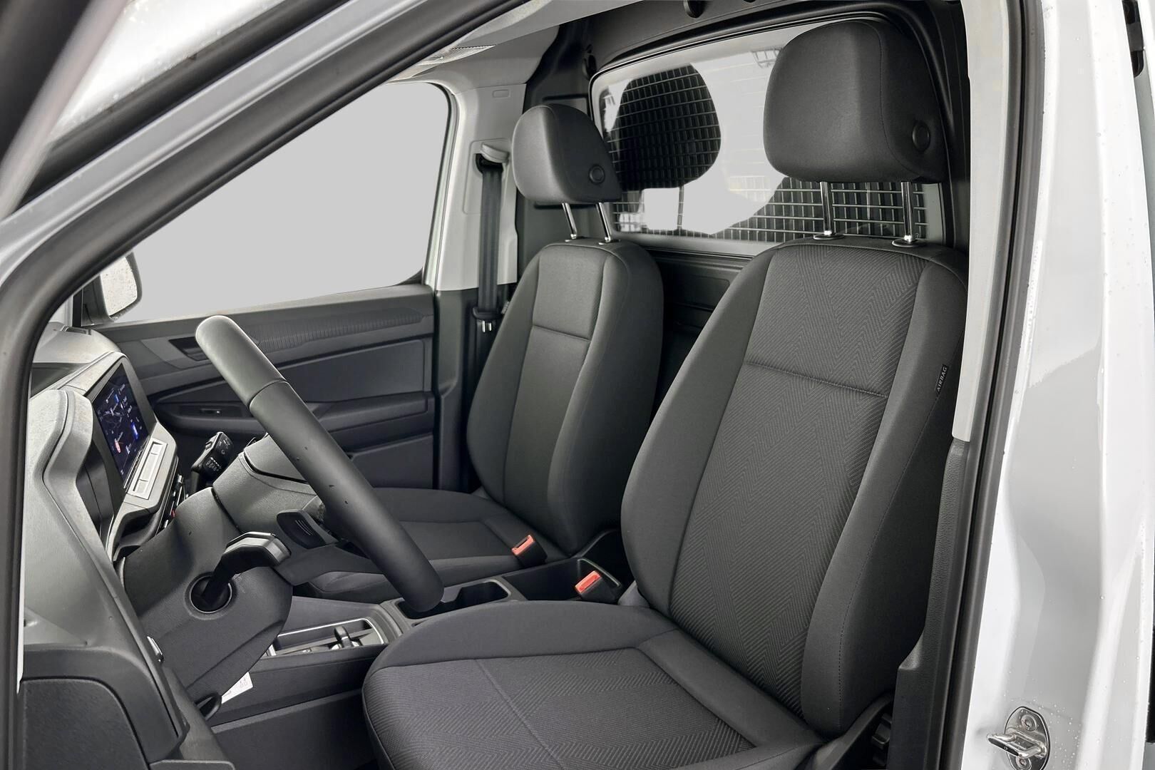 Ford Transit Connect iso kuva 9