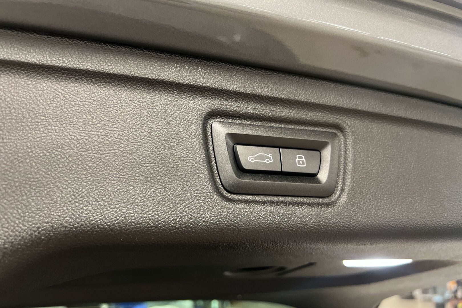 BMW 3-sarja iso kuva 10