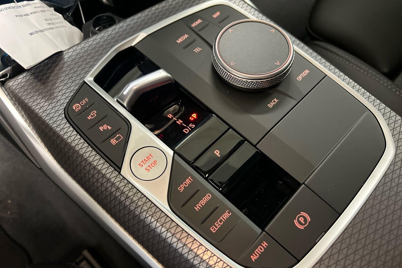 BMW 3-sarja iso kuva 19