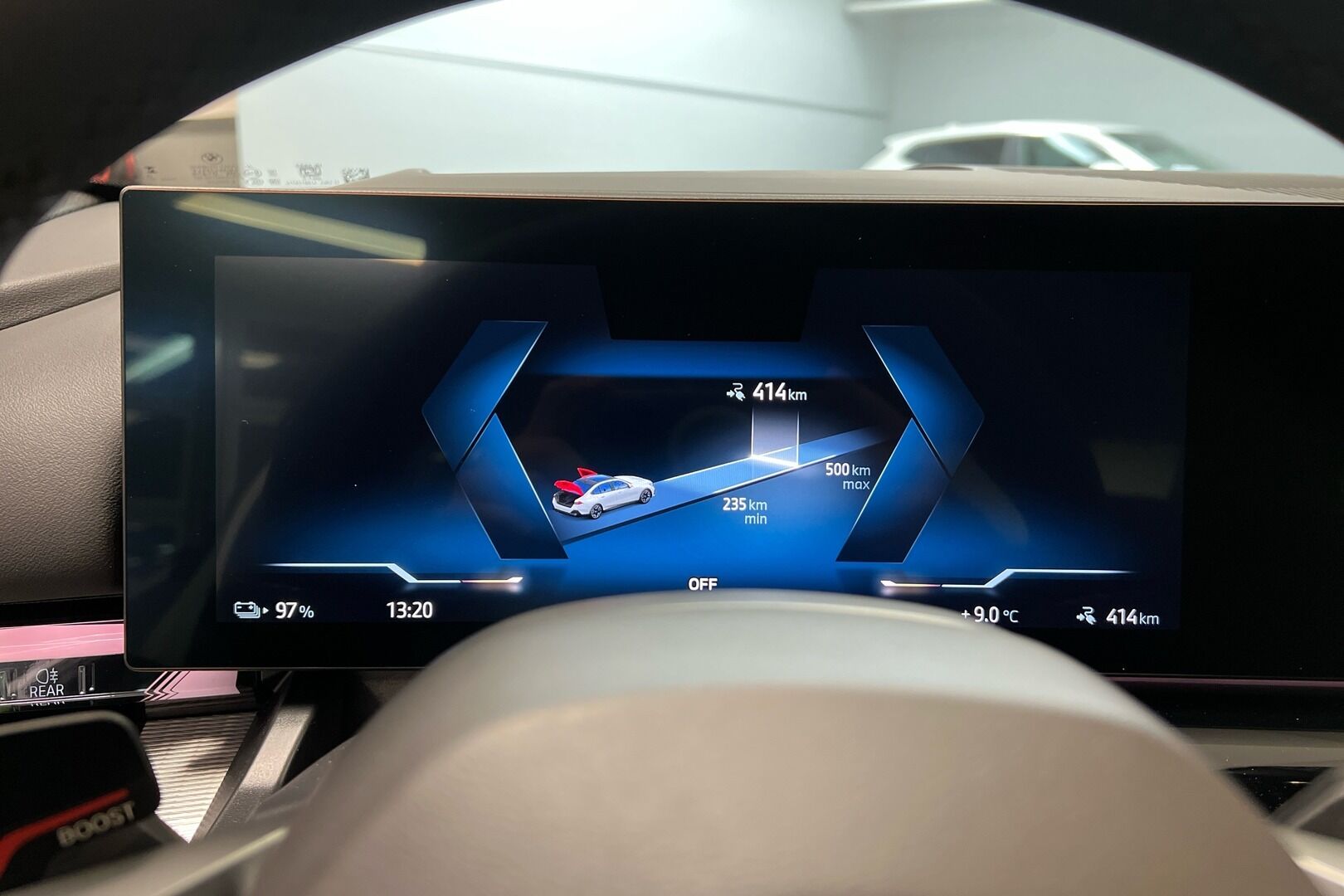 BMW i5 iso kuva 12