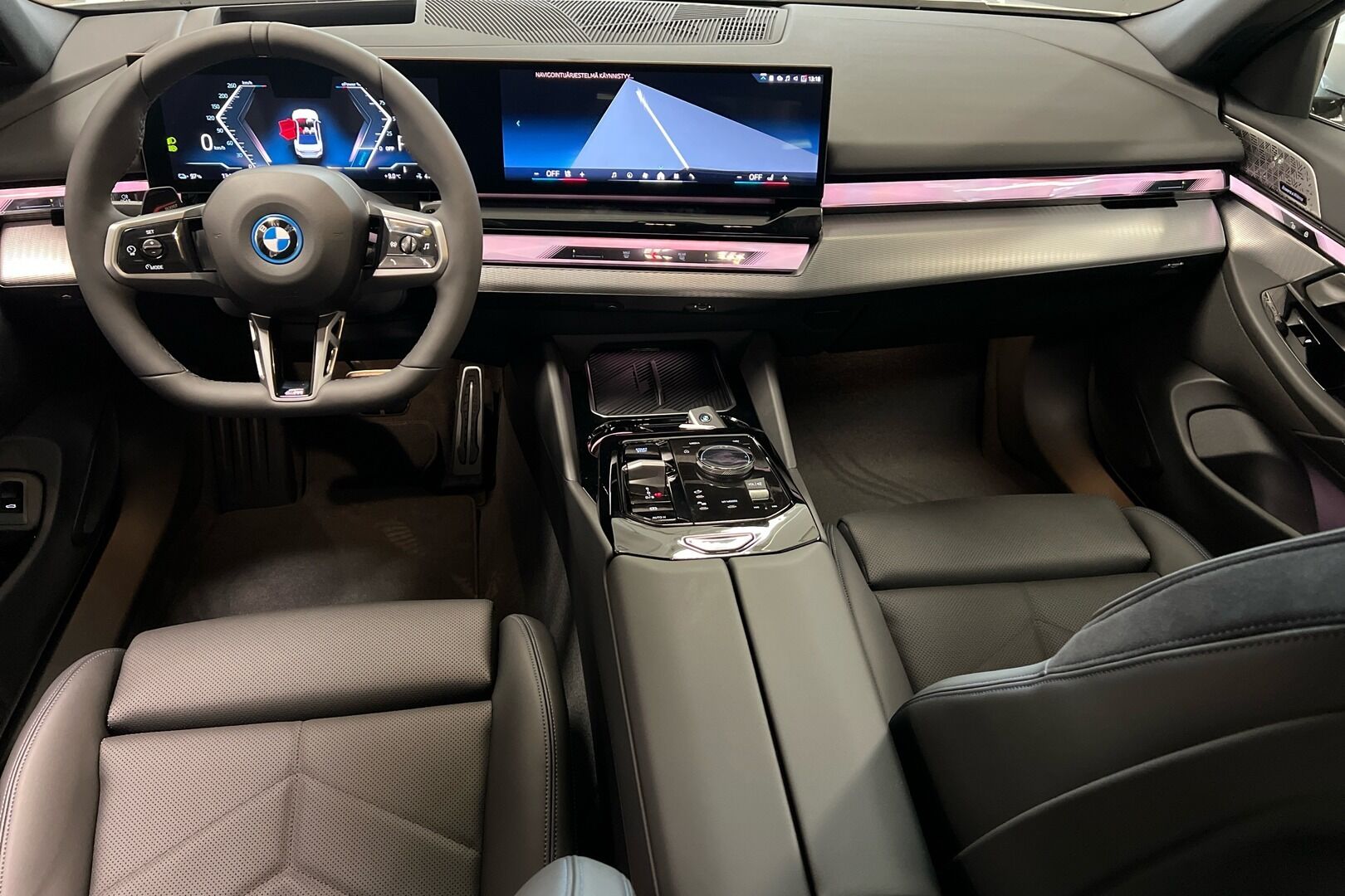 BMW i5 iso kuva 3