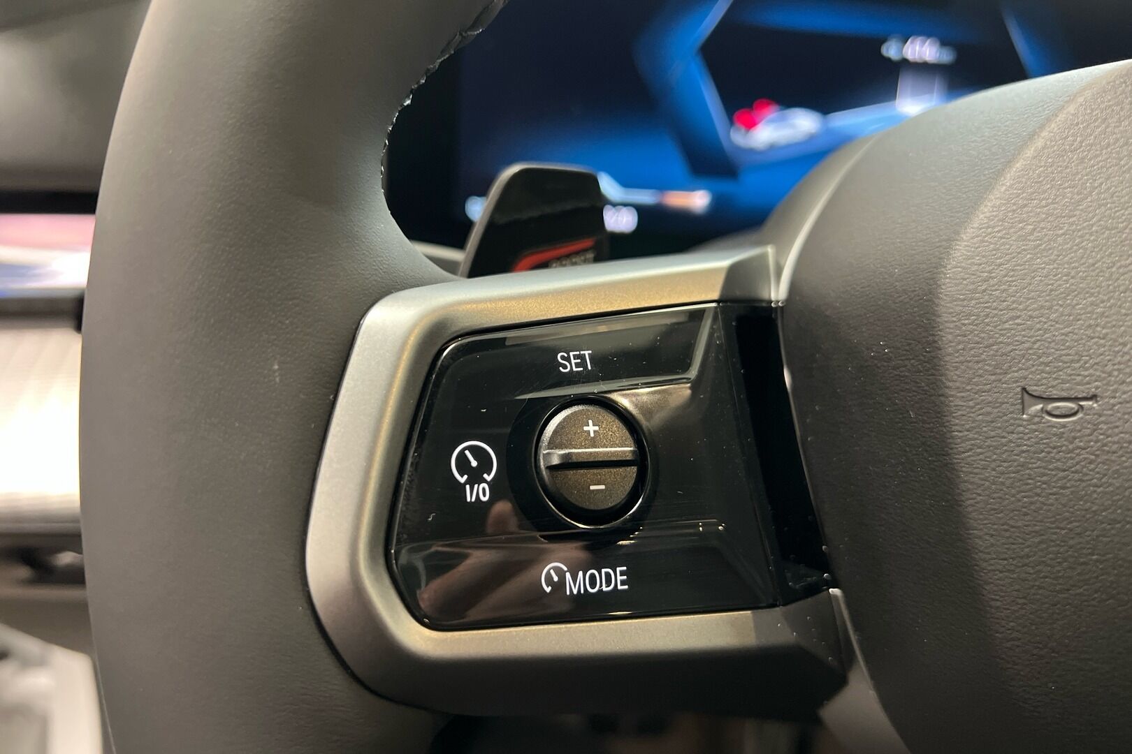 BMW i5 iso kuva 9
