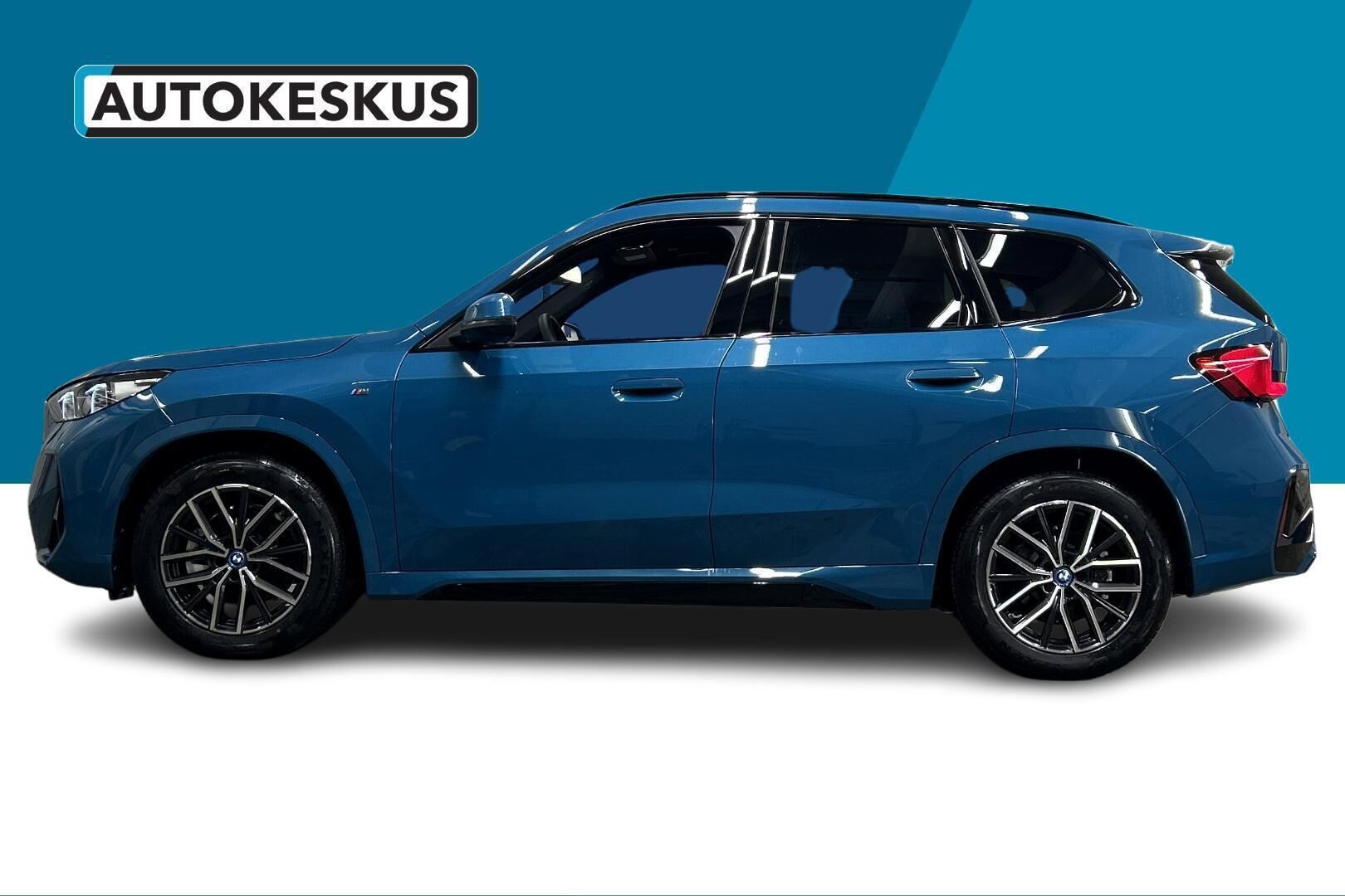 BMW iX1 iso kuva 6
