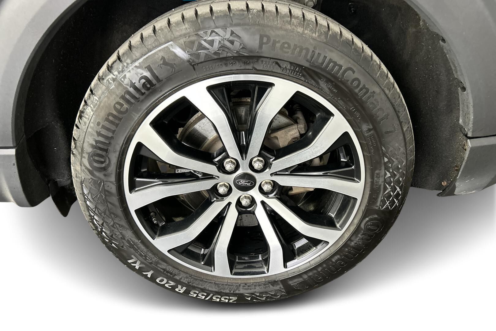 Ford Explorer iso kuva 14