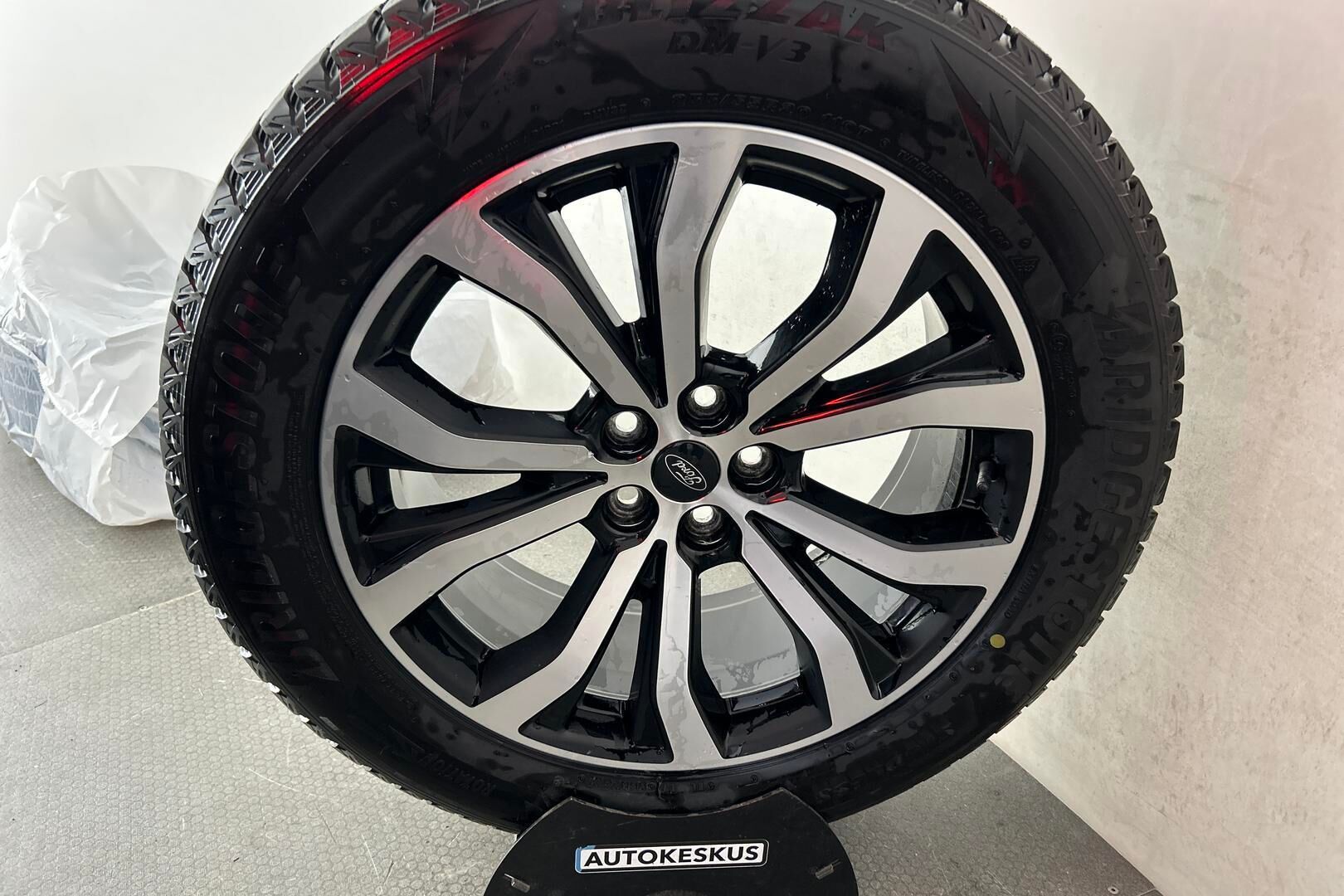 Ford Explorer iso kuva 27