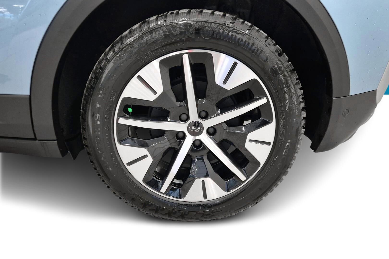 Ford Explorer iso kuva 12