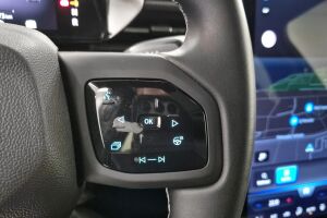 Ford Explorer esikatselu 17