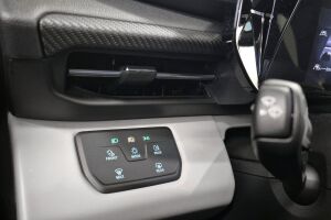 Ford Explorer esikatselu 20