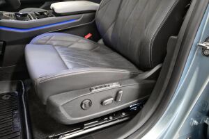 Ford Explorer esikatselu 21