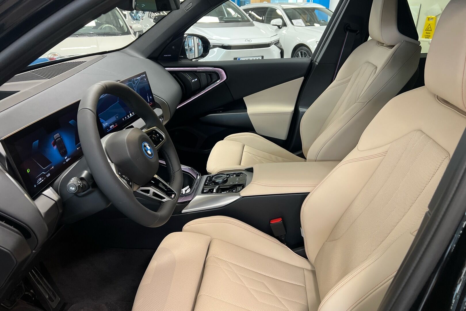 BMW X3 iso kuva 8