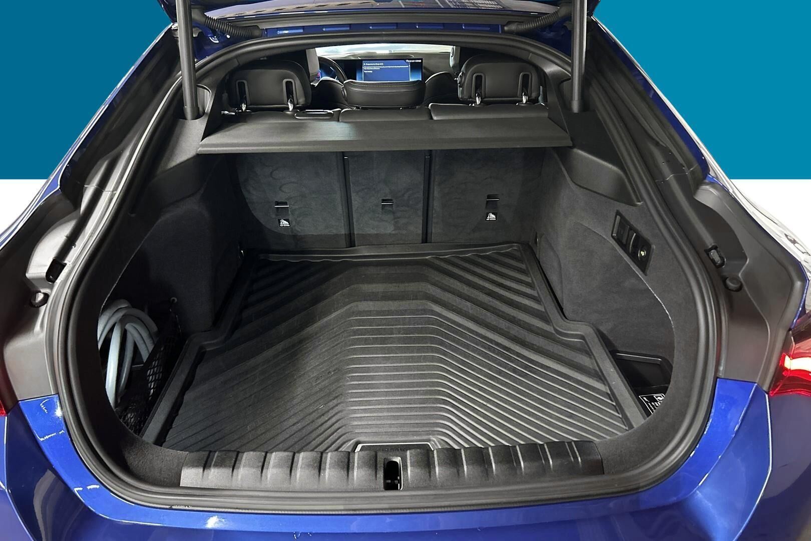 BMW I4 M50 iso kuva 12