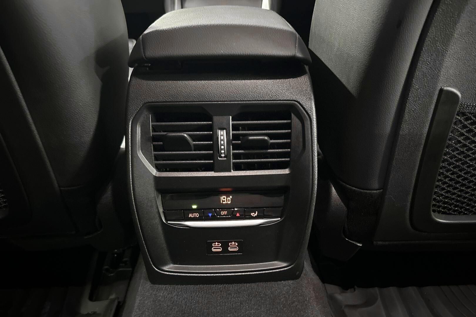 BMW I4 M50 iso kuva 14