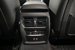 BMW I4 M50 esikatselu 14